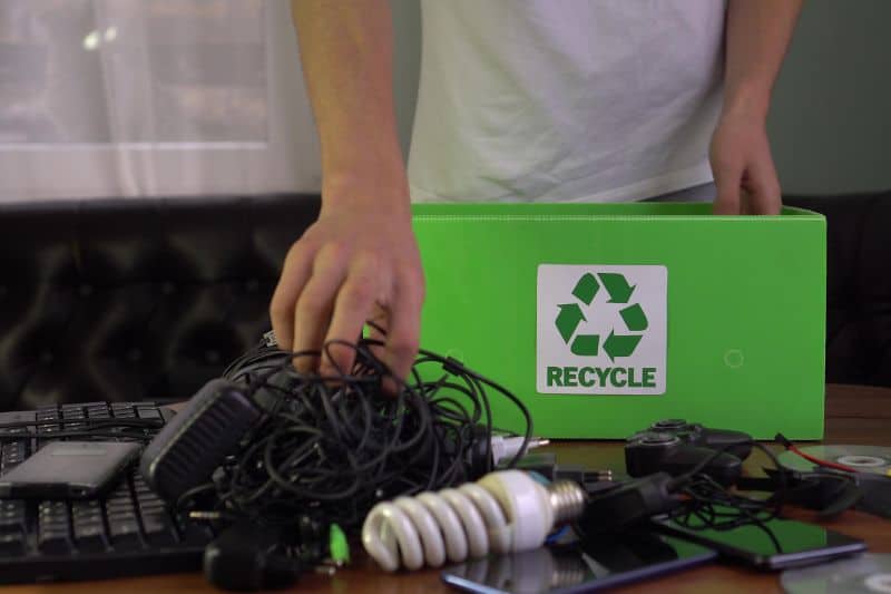 Recycling e-waste