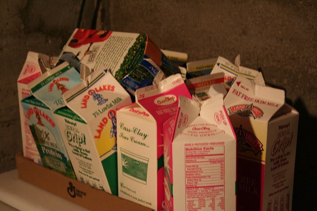 https://www.conserve-energy-future.com/wp-content/uploads/2016/06/milk-cartons-to-be-recycled.jpg