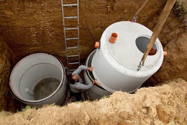 septic tank pumping