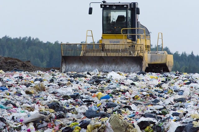 Easy Solutions to Overflowing Garbage Bins