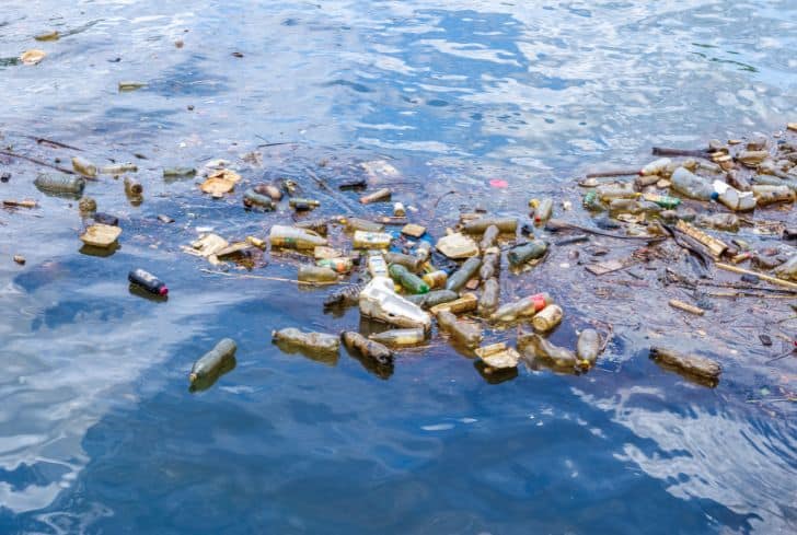 Plastic mess in oceans