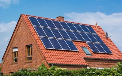 Do Solar Panels Cool Your Roof? (or Make it Hotter?)