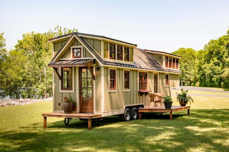 https://www.conserve-energy-future.com/wp-content/uploads/2020/06/small-tiny-house-living.jpg