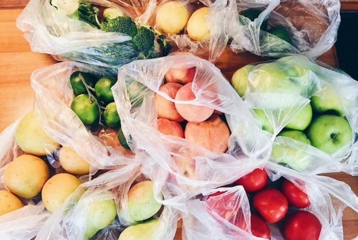 fruits-in-plastic-bags