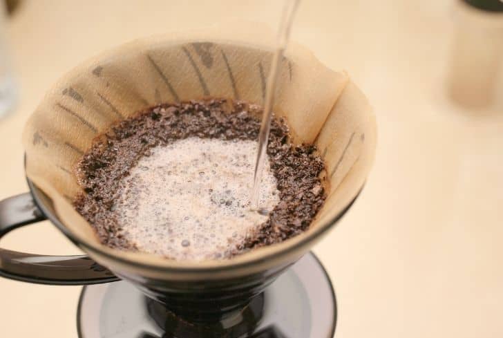 drip-coffee-using-coffee-filter