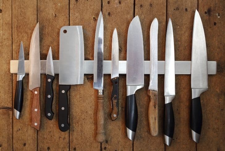 How to dispose of kitchen knives properly - Reviewed