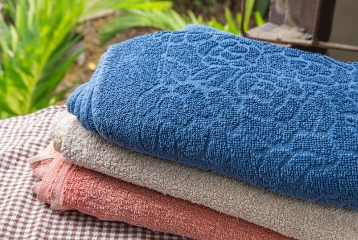 Can You Recycle Bath Towels? (And How Long Do They Last) - Conserve Energy  Future