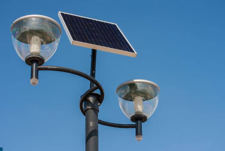 solar-powered-street-light