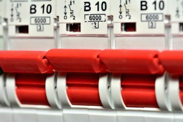 How Many Amps Does a Tesla Charger Draw? (Explained) Conserve Energy