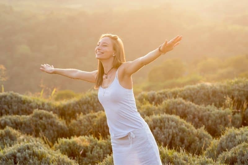 young-woman-in-nature