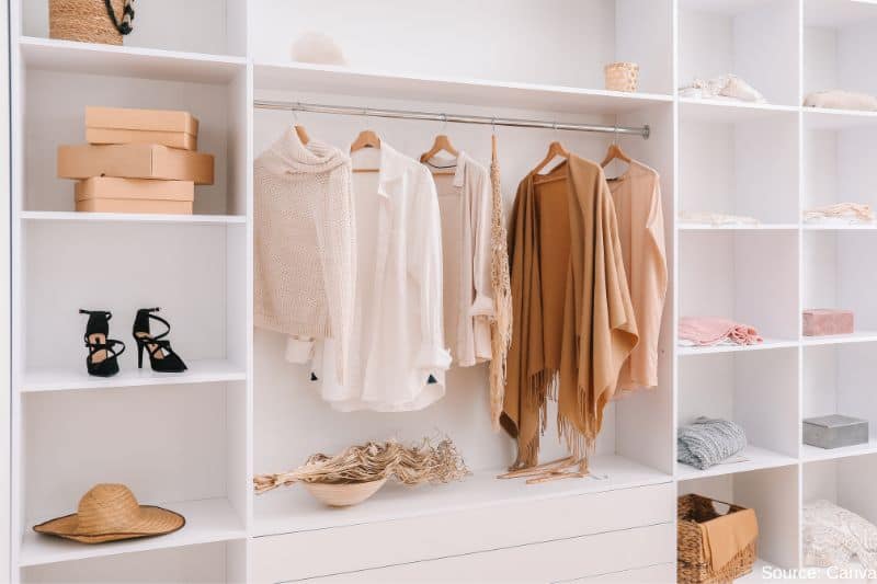 minimalist-wardrobe