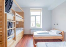 15 Minimalist Dorm Room Ideas For Your College Dorm